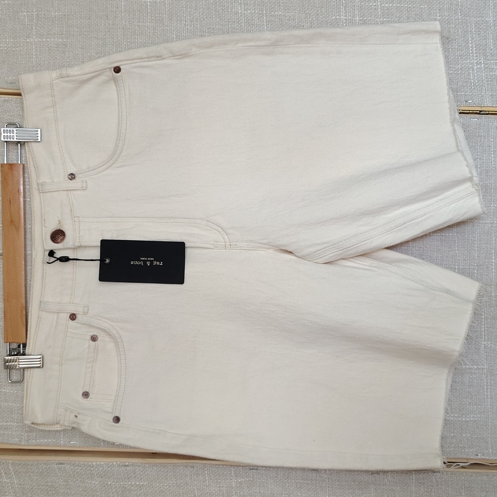 Rag & Bone Vintage Bermuda Short. Color:Ecru. Size 32 (10-12) - Picture 5 of 13